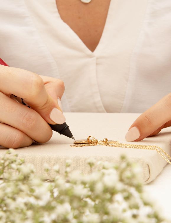 Bracelet Personnalisé Médaillon à Pierre de Naissance